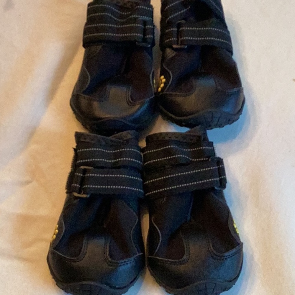 Front and back dog winter booties